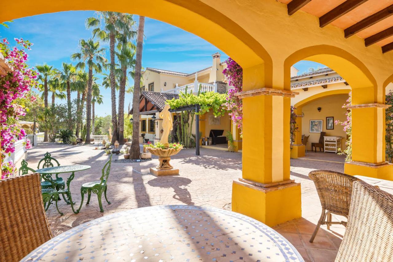 Hacienda De La Siesta Villa Coin Exterior photo