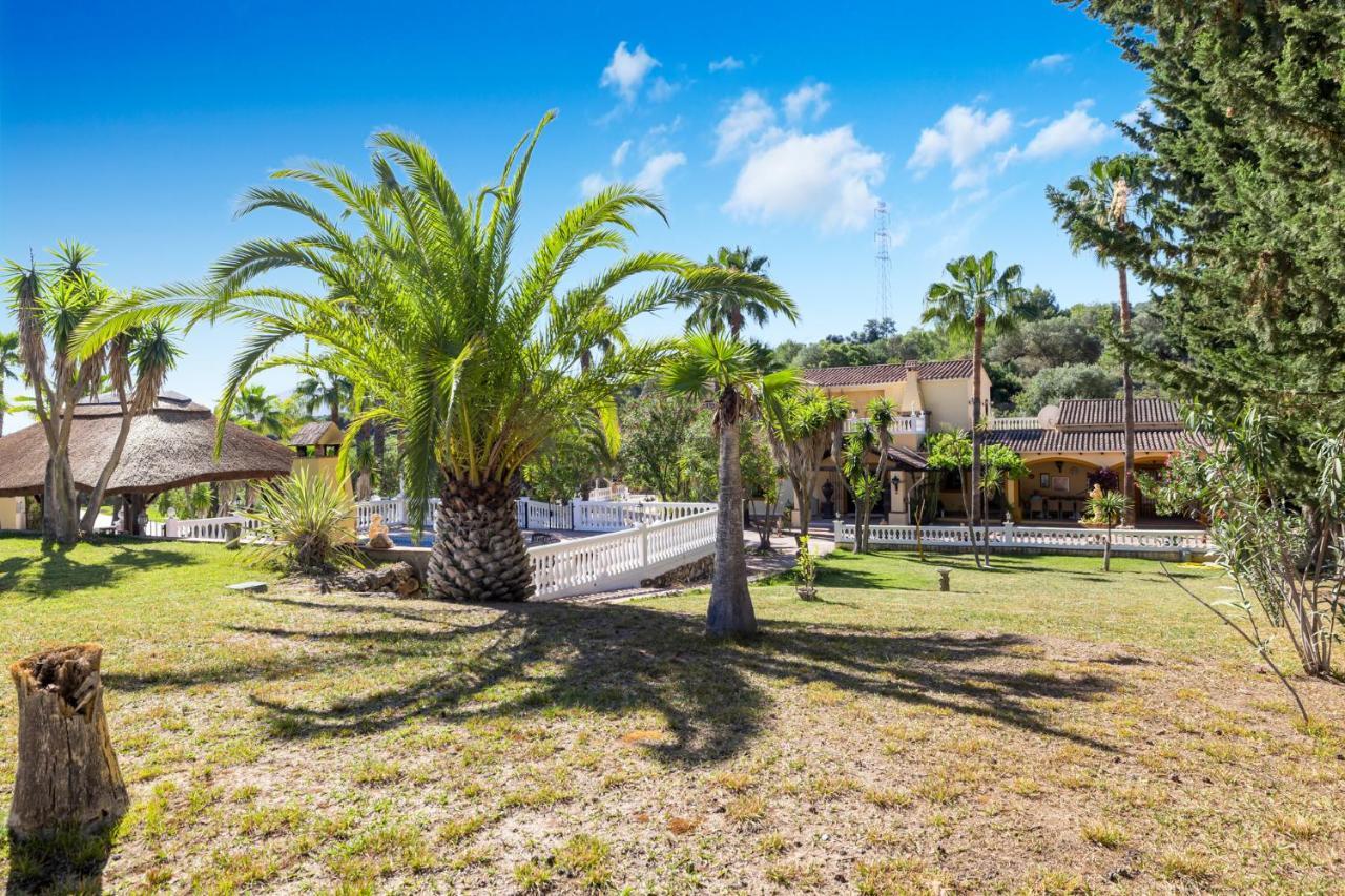 Hacienda De La Siesta Villa Coin Exterior photo