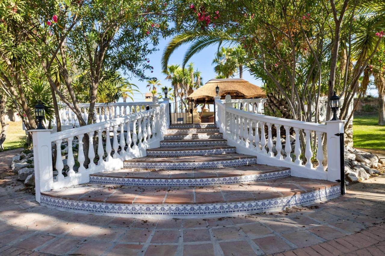 Hacienda De La Siesta Villa Coin Exterior photo